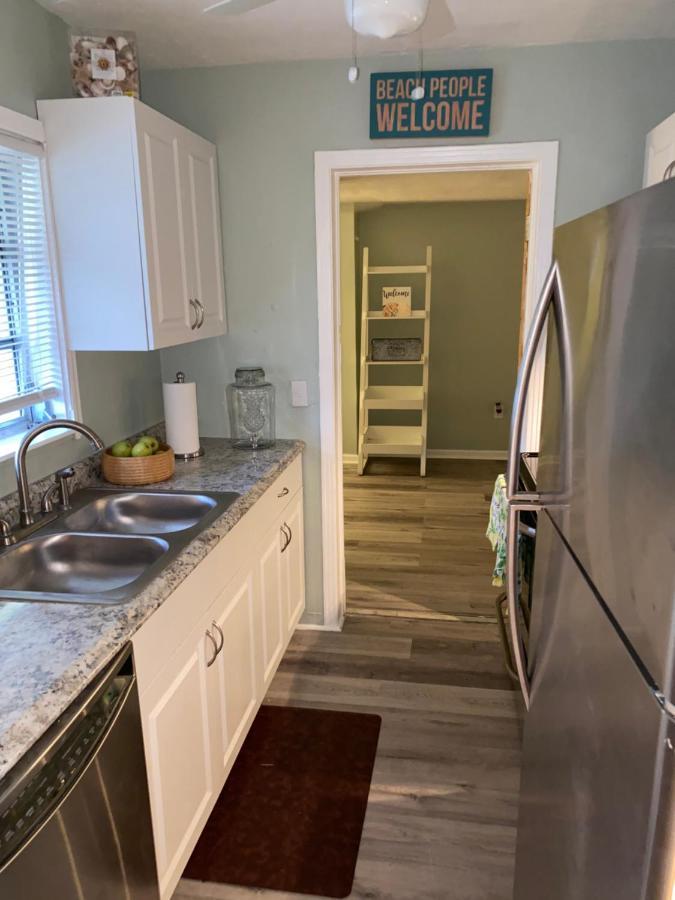 3 Bedroom House Fenced Backyard Private Patio Areas Grill Firepit Plenty Parking! Quick Access 10 Min To Beach Airport Delray West Palm Lake Worth Beach Buitenkant foto