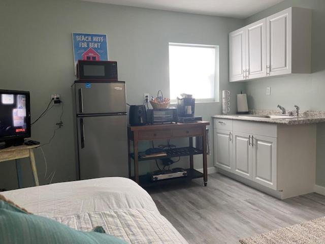 3 Bedroom House Fenced Backyard Private Patio Areas Grill Firepit Plenty Parking! Quick Access 10 Min To Beach Airport Delray West Palm Lake Worth Beach Buitenkant foto