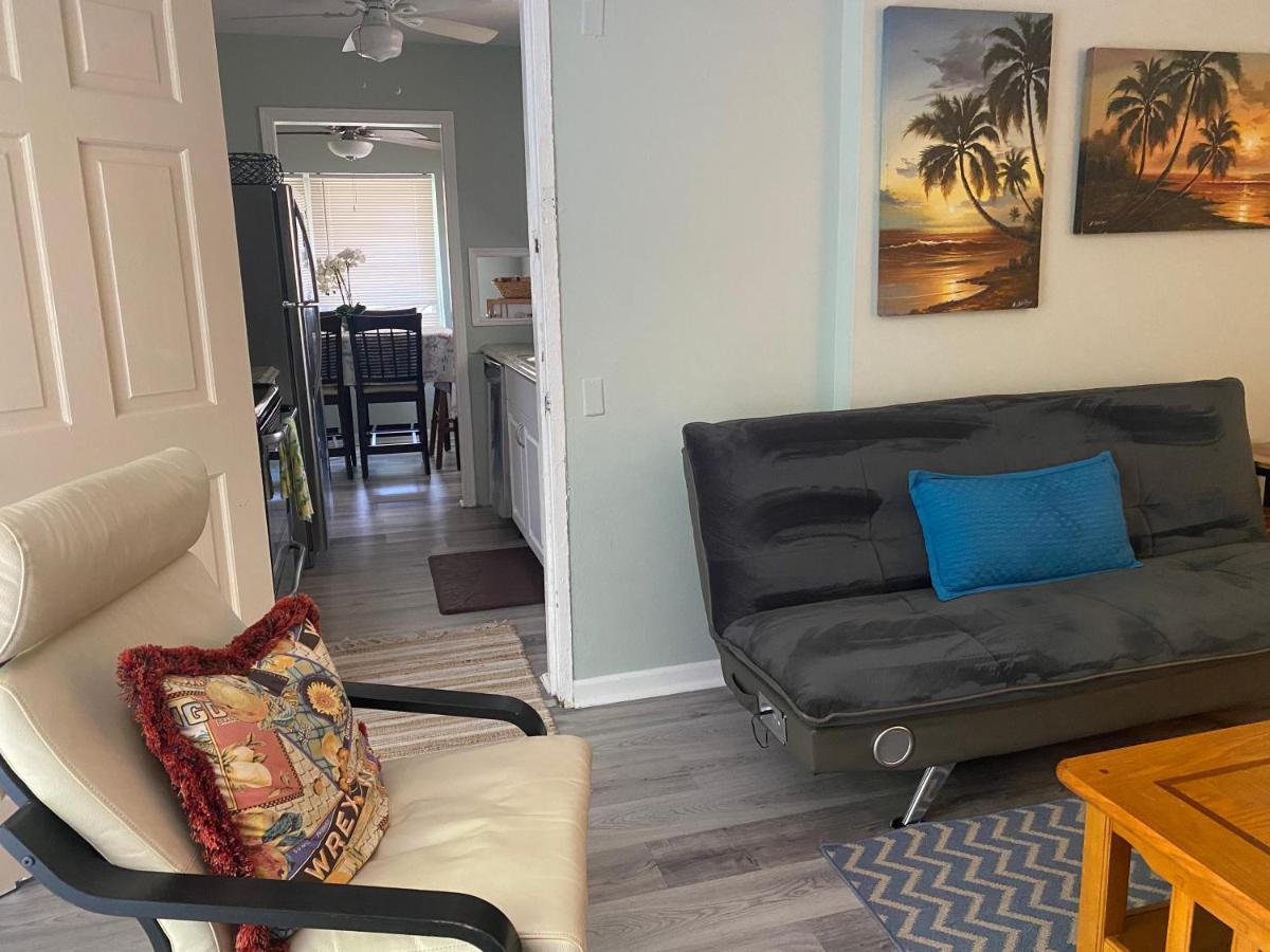 3 Bedroom House Fenced Backyard Private Patio Areas Grill Firepit Plenty Parking! Quick Access 10 Min To Beach Airport Delray West Palm Lake Worth Beach Buitenkant foto