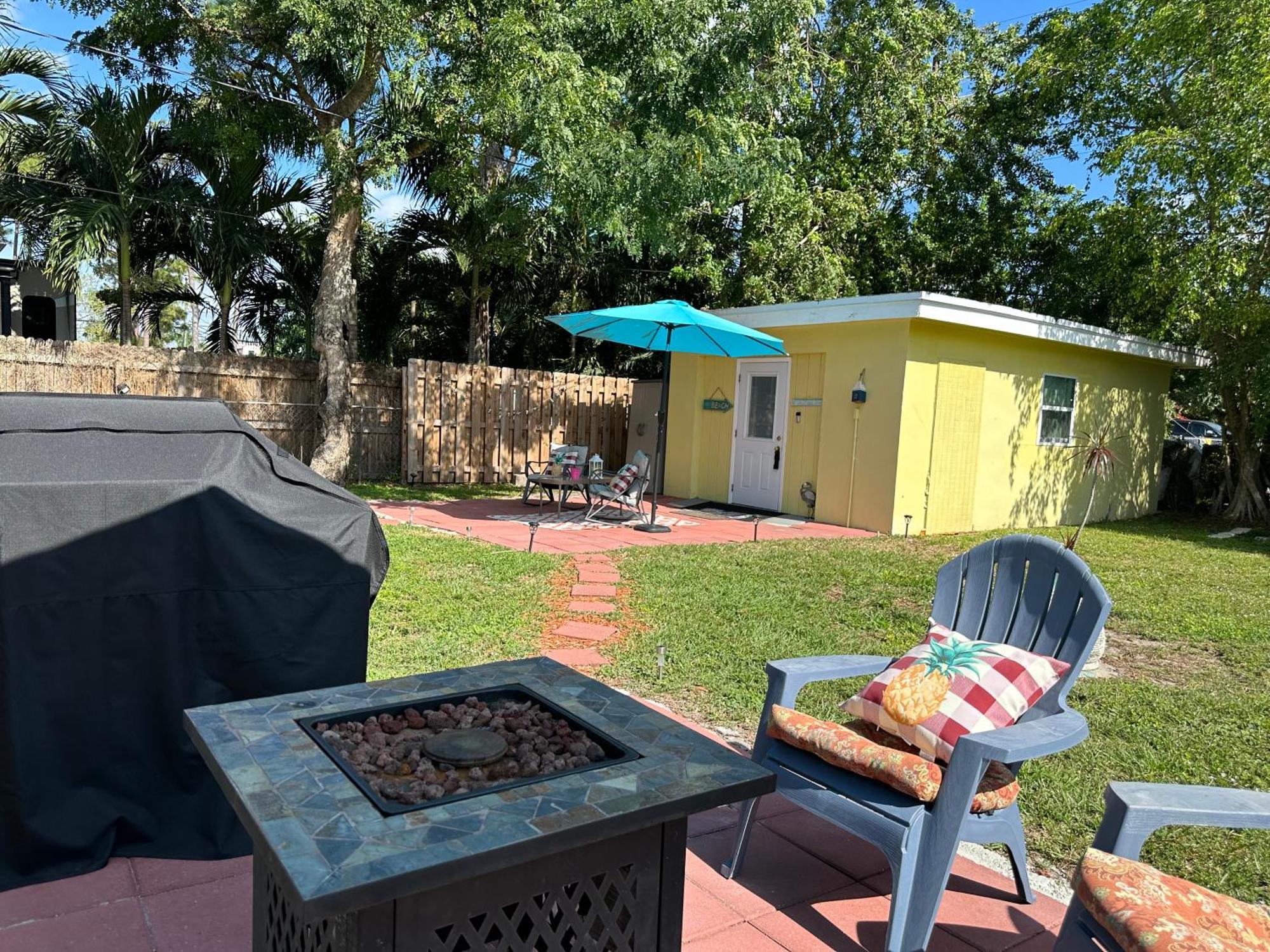 3 Bedroom House Fenced Backyard Private Patio Areas Grill Firepit Plenty Parking! Quick Access 10 Min To Beach Airport Delray West Palm Lake Worth Beach Buitenkant foto